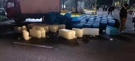 南京浦口區冰塊制造廠 晶瑩剔透的降溫利器與綠色污水處理實踐